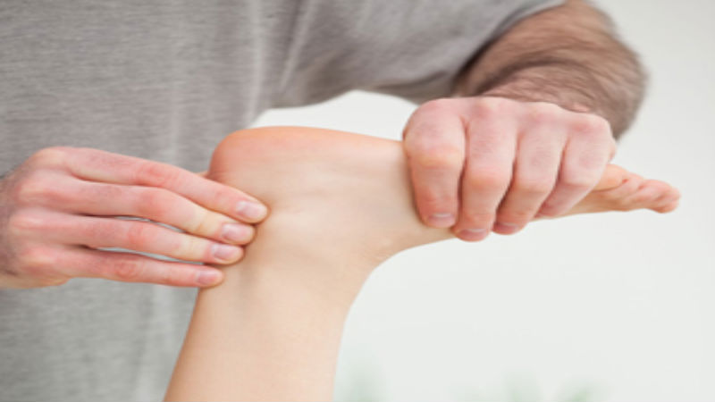 A Foot and Ankle Specialist Can Help You Get Back on the Running Track